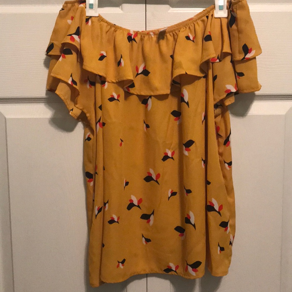 NWT off the shoulder blouse